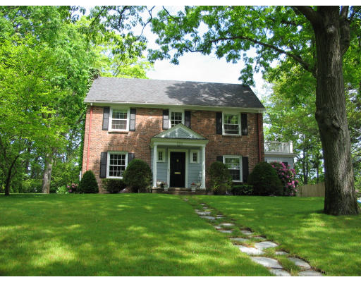 323 Trafton Road Springfield, MA 01108 - Photo 1 of 1 Gallery Image 1