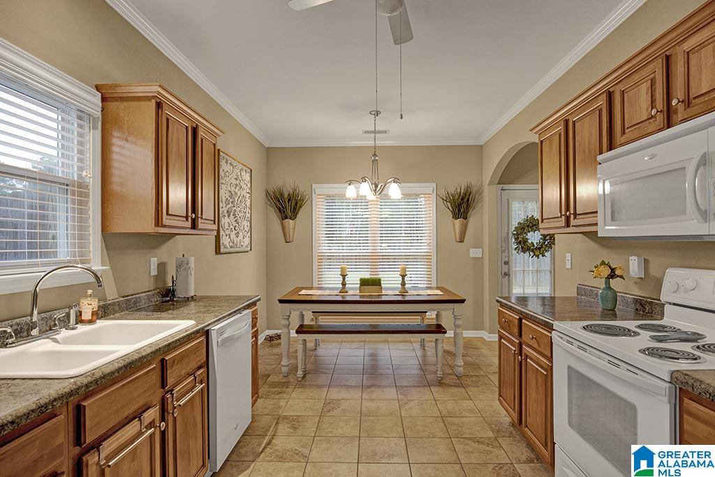 237 Forest Village Lane Alabaster, AL 35007 - Photo 5 of 21
