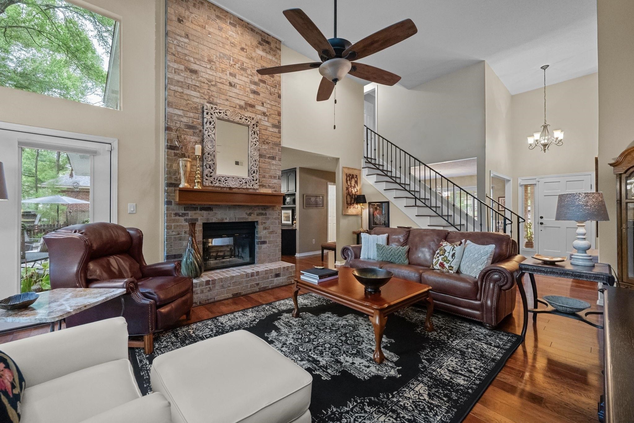 510 Ridgewood Drive Daphne, AL 36526 - Photo 9 of 51 Living Room