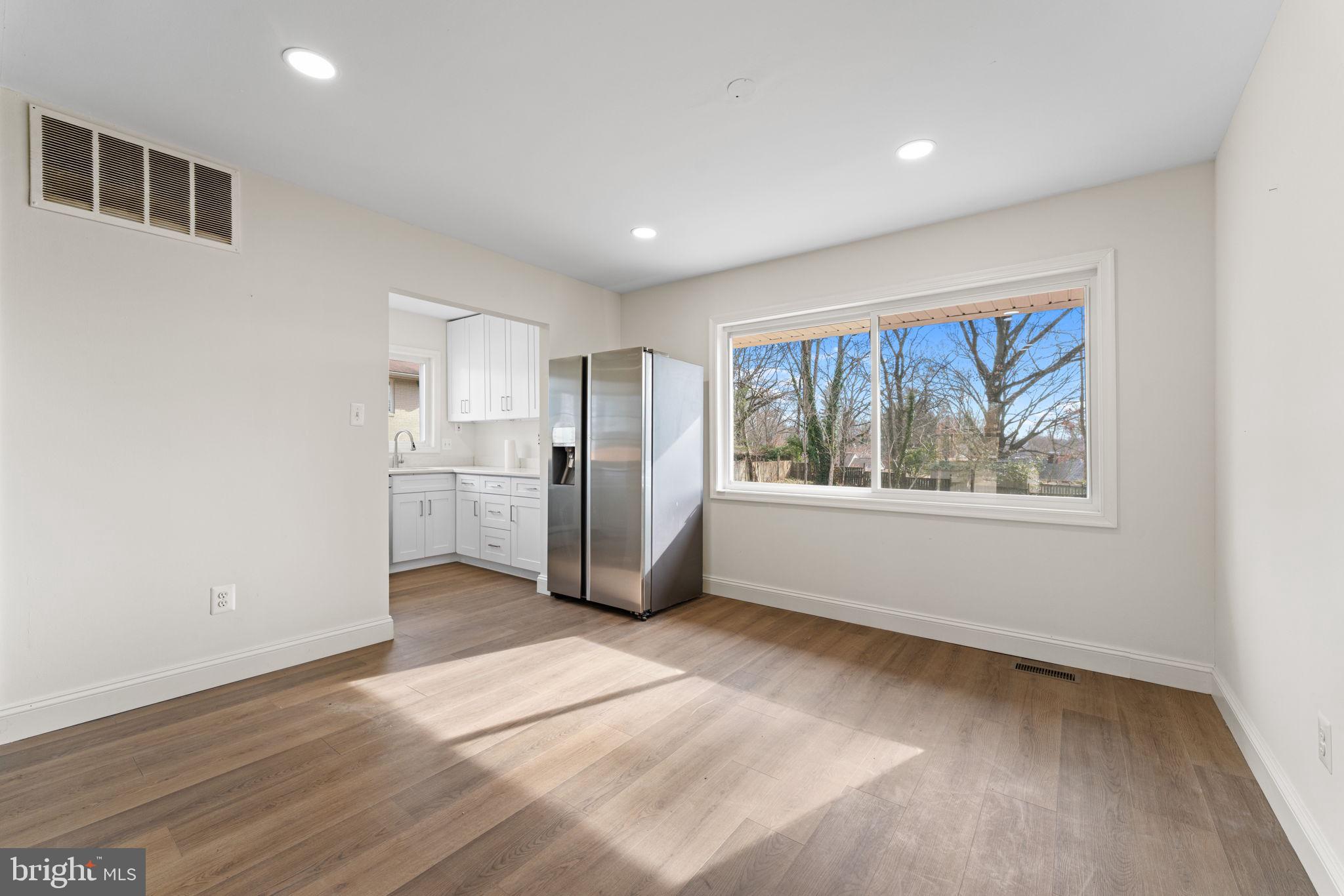 7407 Kelvin Place Springfield, VA 22151 - Photo 5 of 19