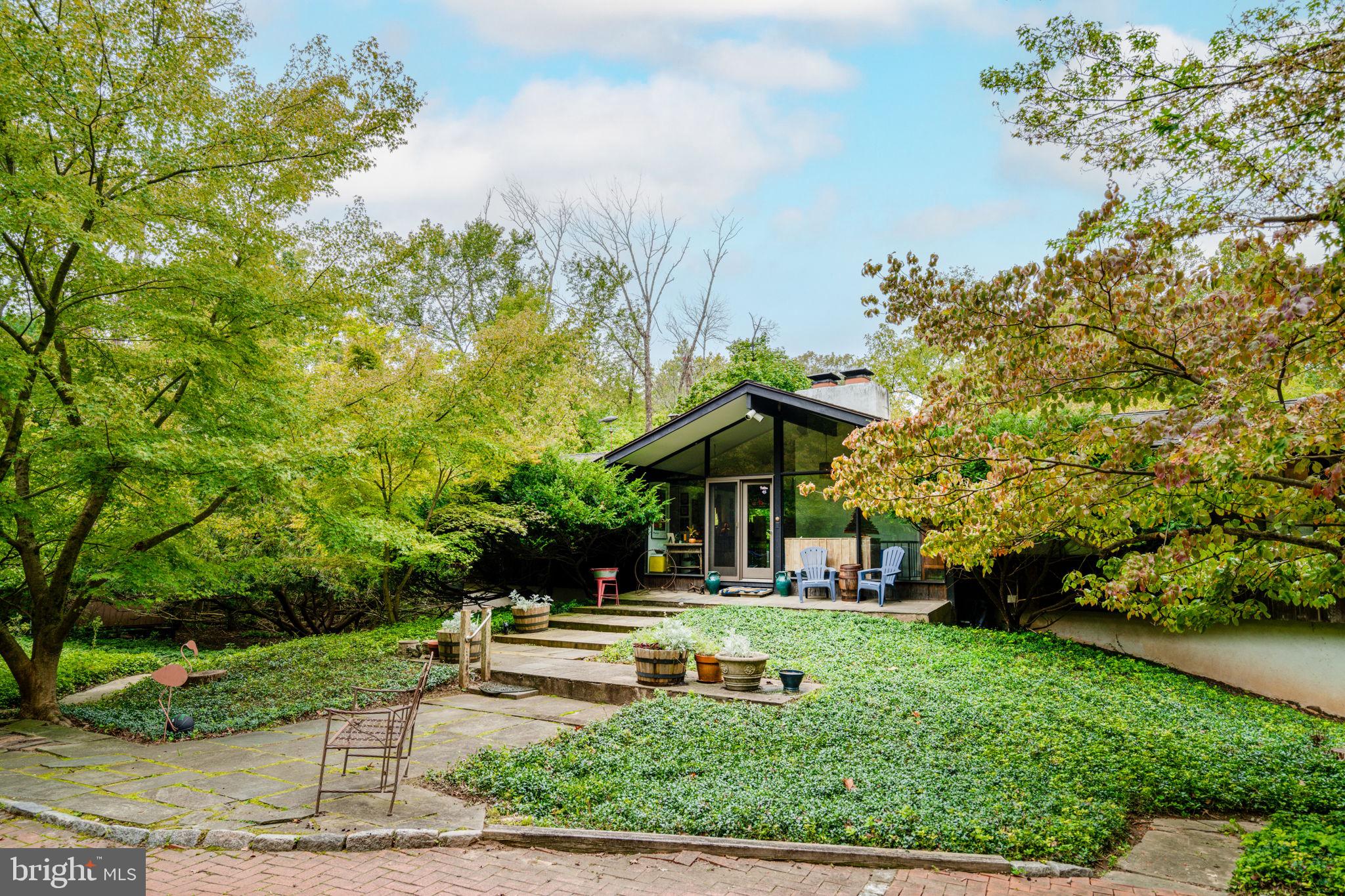 508 Brook Lane Conshohocken, PA 19428 - Photo 2 of 27