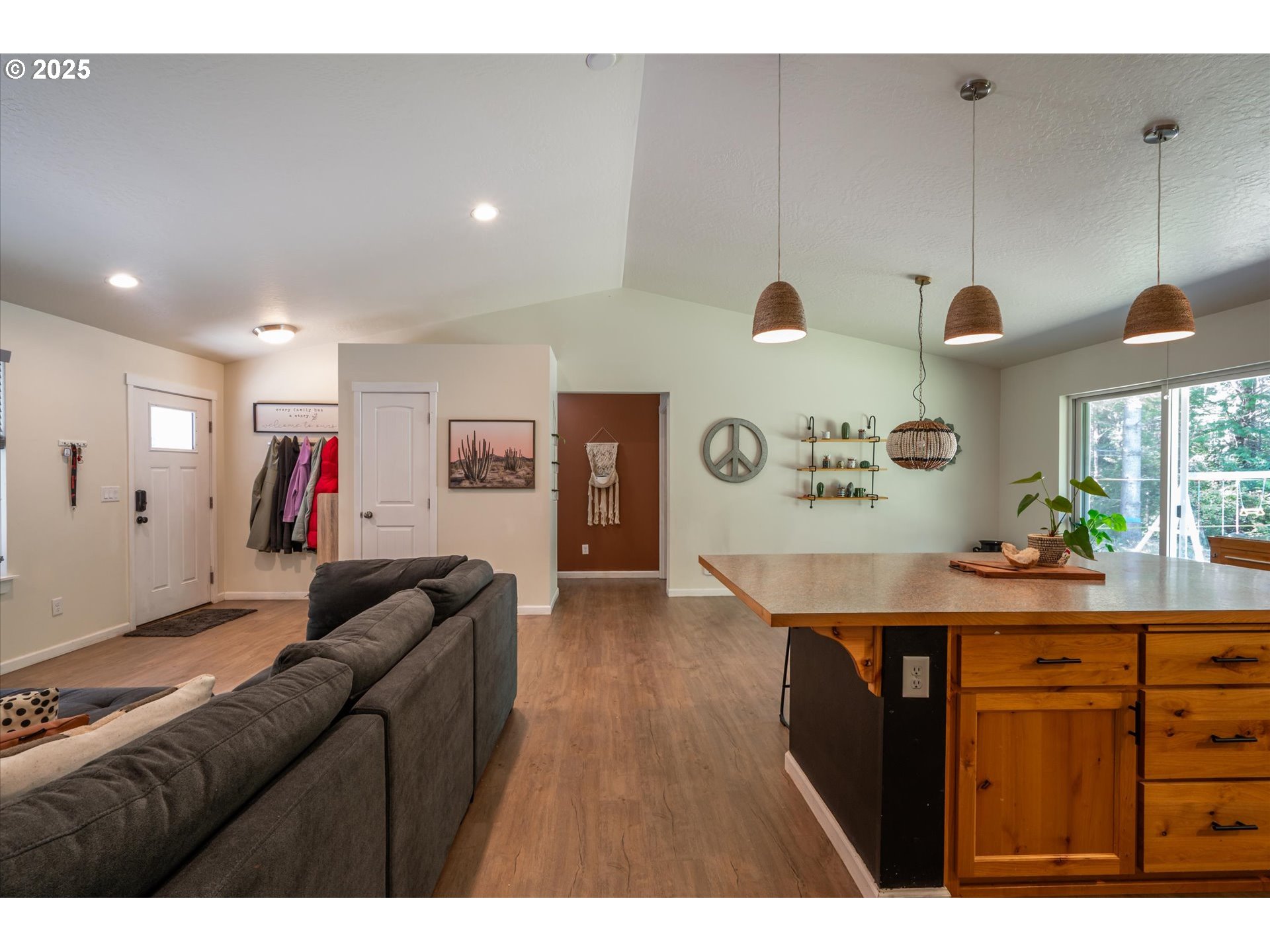 56502 Tom Smith Road Bandon, OR 97411 - Photo 15 of 46