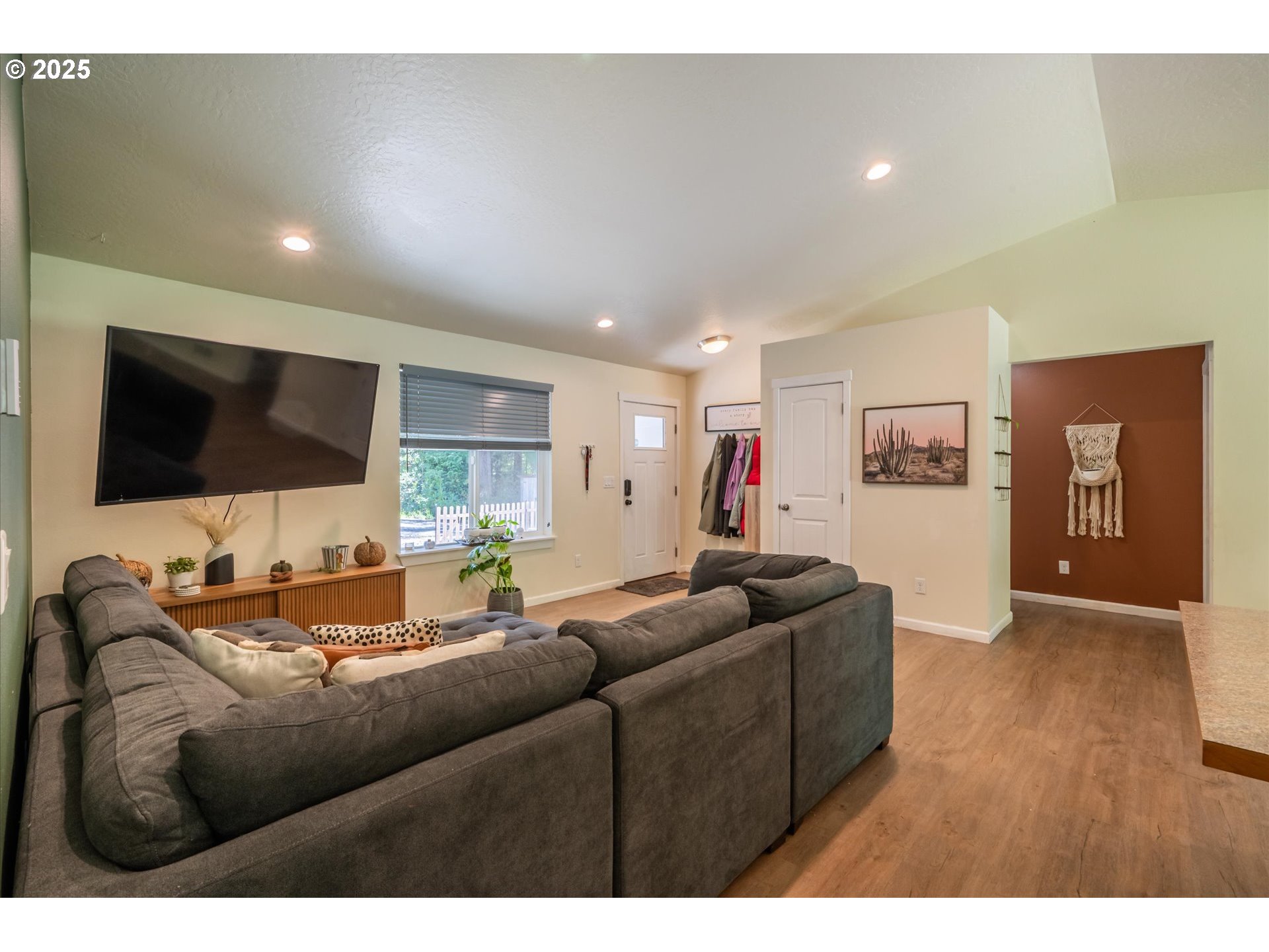 56502 Tom Smith Road Bandon, OR 97411 - Photo 16 of 46