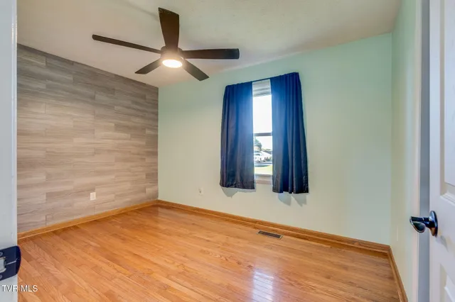 $240,000 | 105 Hedge Drive, Kingsport, TN 37660