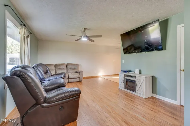 $240,000 | 105 Hedge Drive, Kingsport, TN 37660