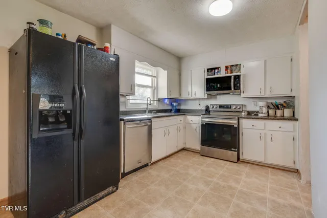 $240,000 | 105 Hedge Drive, Kingsport, TN 37660