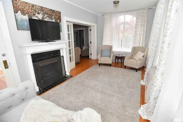 $449,000 | 1515 Northeast Glen Oak Avenue, Peoria, IL 61603