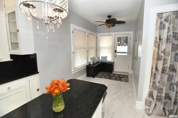 $449,000 | 1515 Northeast Glen Oak Avenue, Peoria, IL 61603