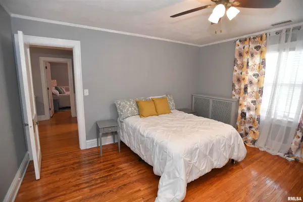 $449,000 | 1515 Northeast Glen Oak Avenue, Peoria, IL 61603