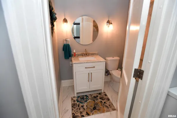 $449,000 | 1515 Northeast Glen Oak Avenue, Peoria, IL 61603