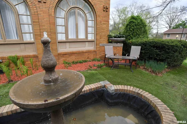 $449,000 | 1515 Northeast Glen Oak Avenue, Peoria, IL 61603