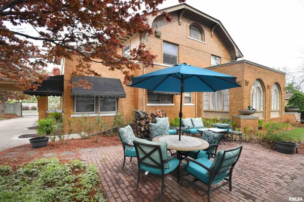 $449,000 | 1515 Northeast Glen Oak Avenue, Peoria, IL 61603