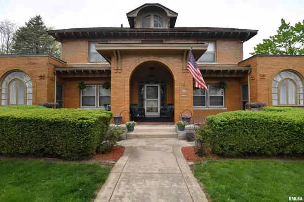 $449,000 | 1515 Northeast Glen Oak Avenue, Peoria, IL 61603