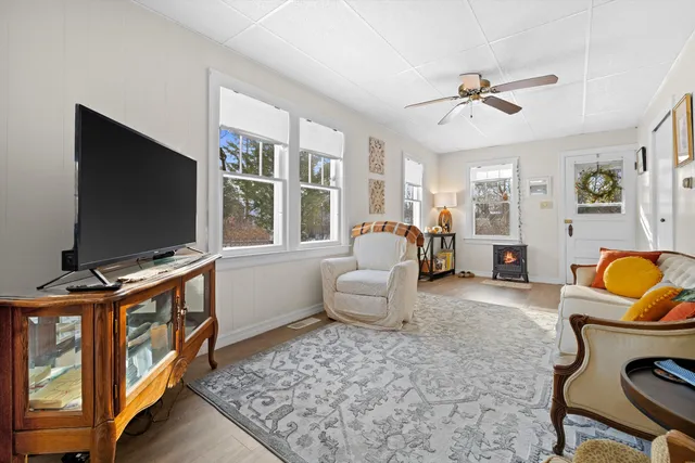 $299,900 | W862 Florence Road, Bloomfield, WI 53128