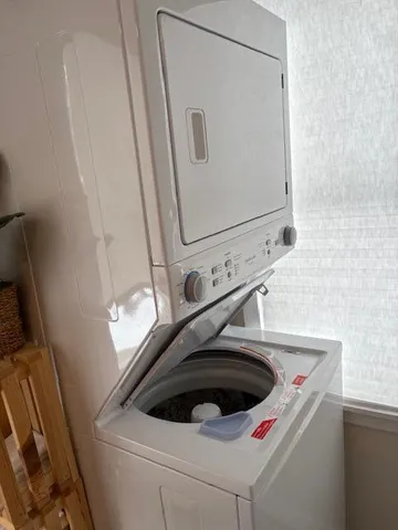 $299,900 | W862 Florence Road, Bloomfield, WI 53128