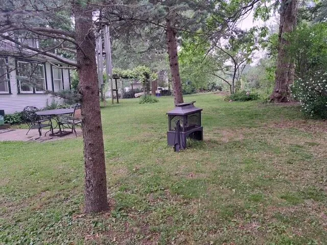 $299,900 | W862 Florence Road, Bloomfield, WI 53128