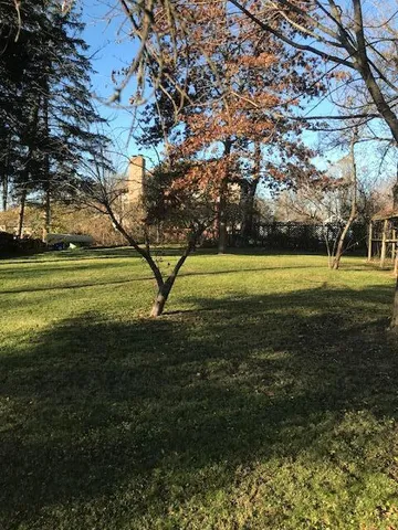 $299,900 | W862 Florence Road, Bloomfield, WI 53128