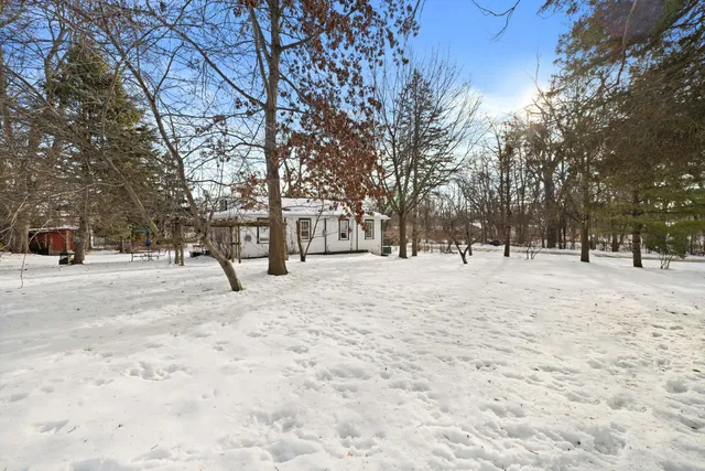 $299,900 | W862 Florence Road, Bloomfield, WI 53128