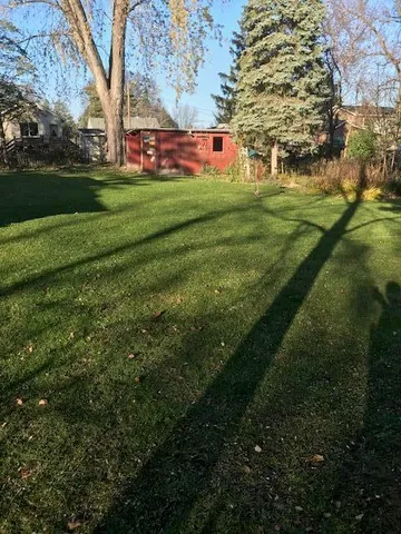 $299,900 | W862 Florence Road, Bloomfield, WI 53128