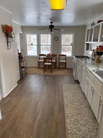 $299,900 | W862 Florence Road, Bloomfield, WI 53128