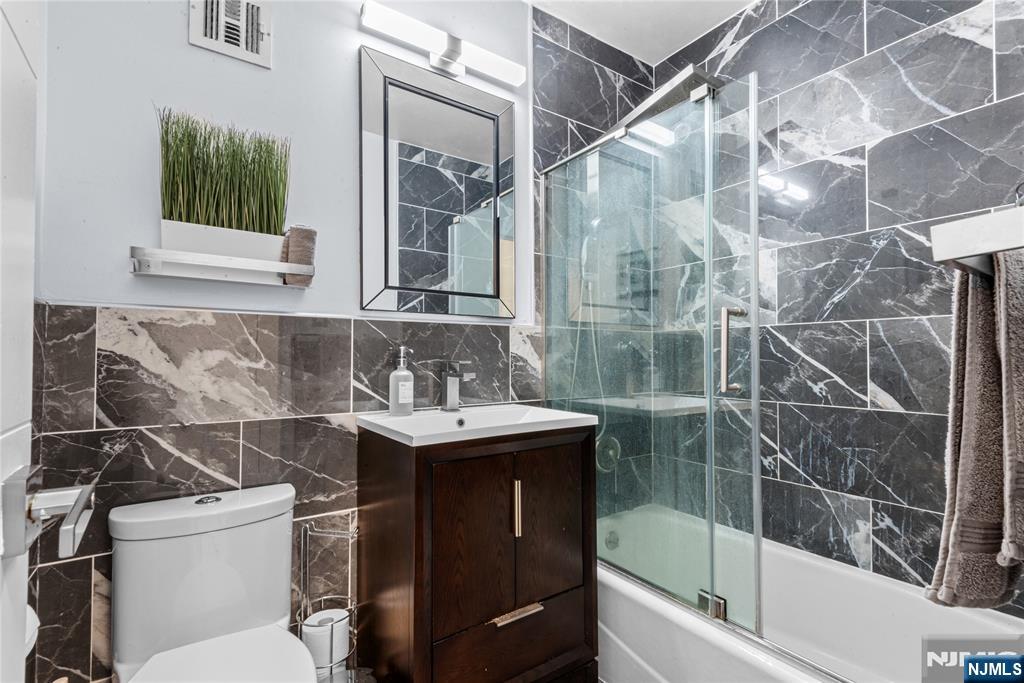 4 Horizon Road, Unit 1031 Fort Lee, NJ 07024 - Photo 11 of 18