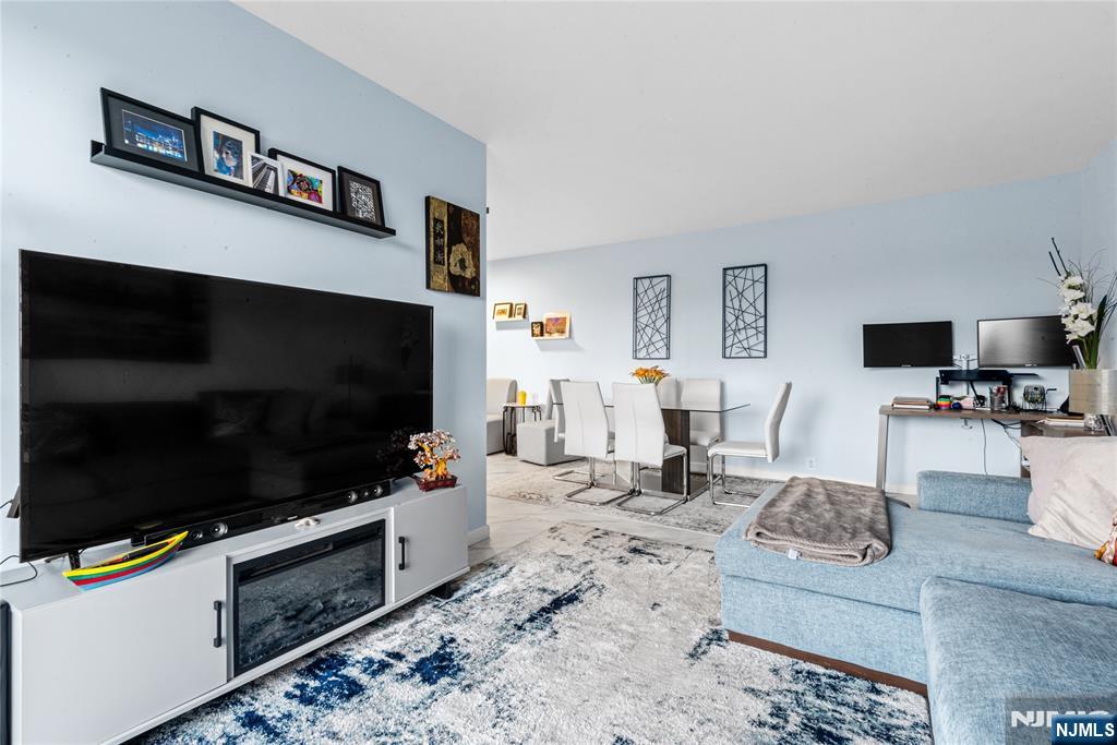 4 Horizon Road, Unit 1031 Fort Lee, NJ 07024 - Photo 7 of 18