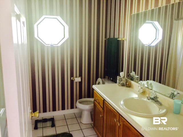 9760 Terrace Drive Fairhope, AL 36532 - Photo 12 of 20 Hall Bath
