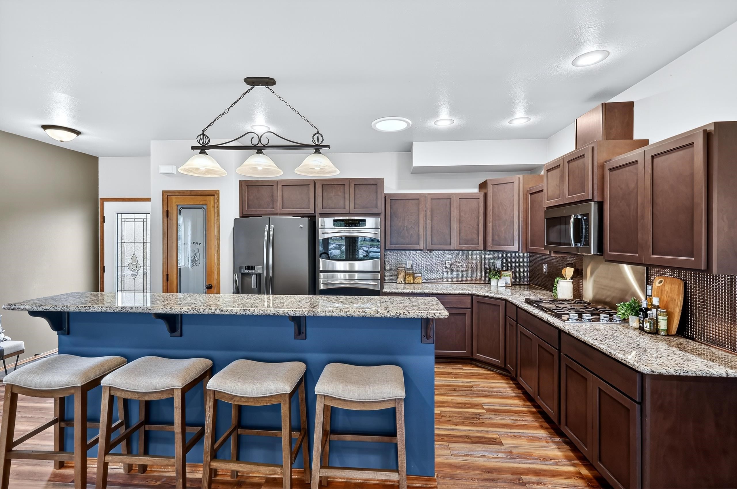 1003 South Henry Road Greenacres, WA 99016 - Photo 3 of 50