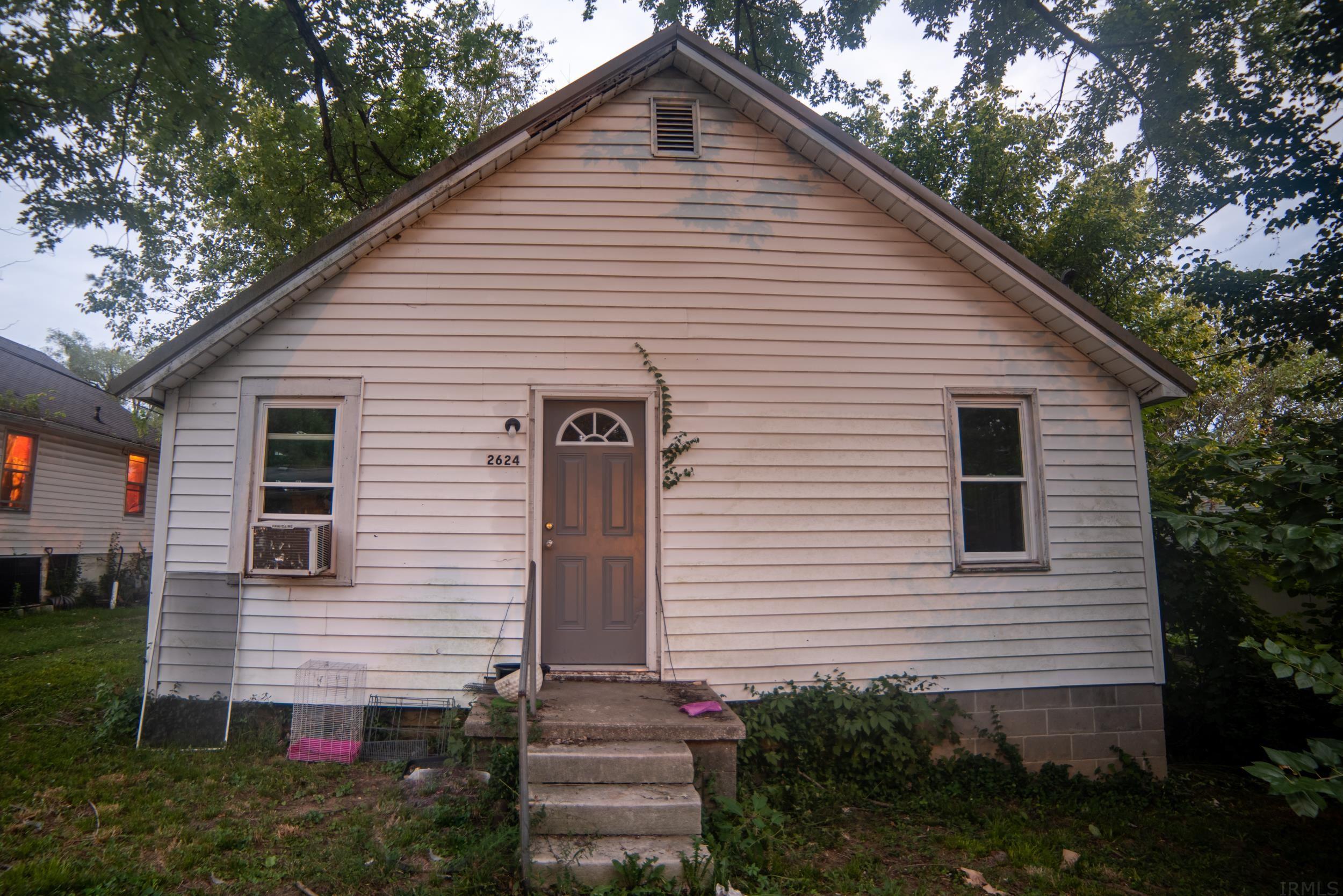 2624 R Street Bedford, IN 47421 - Photo 2 of 17 Gallery Image 2