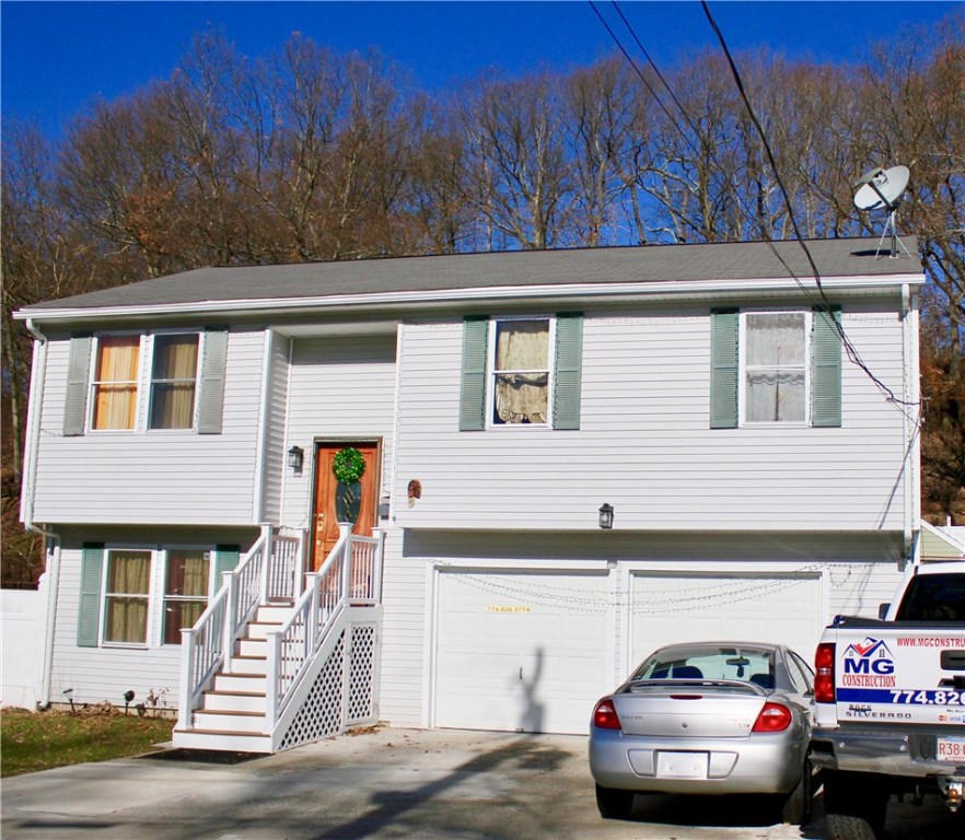 66 Hazel Street Woonsocket, RI 02895 - Photo 3 of 23
