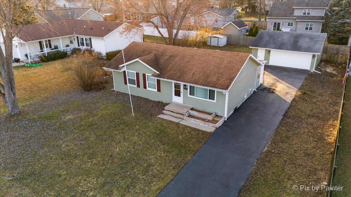 2807 Elizabeth Lane Twin Lakes, WI 53181 - Photo 3 of 28 36-DJI_20251128151056_0001_D_PBP