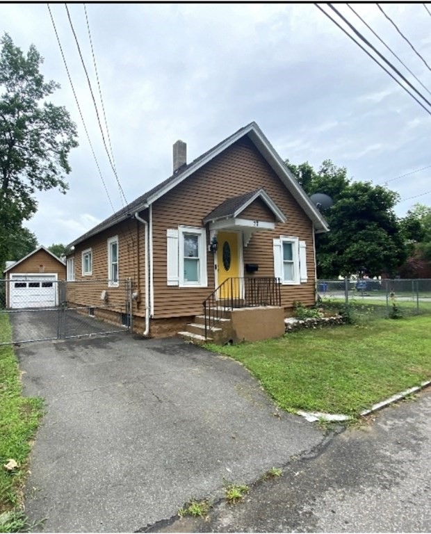 77 Fisher Street Springfield, MA 01109 - Photo 1 of 10 Gallery Image 1