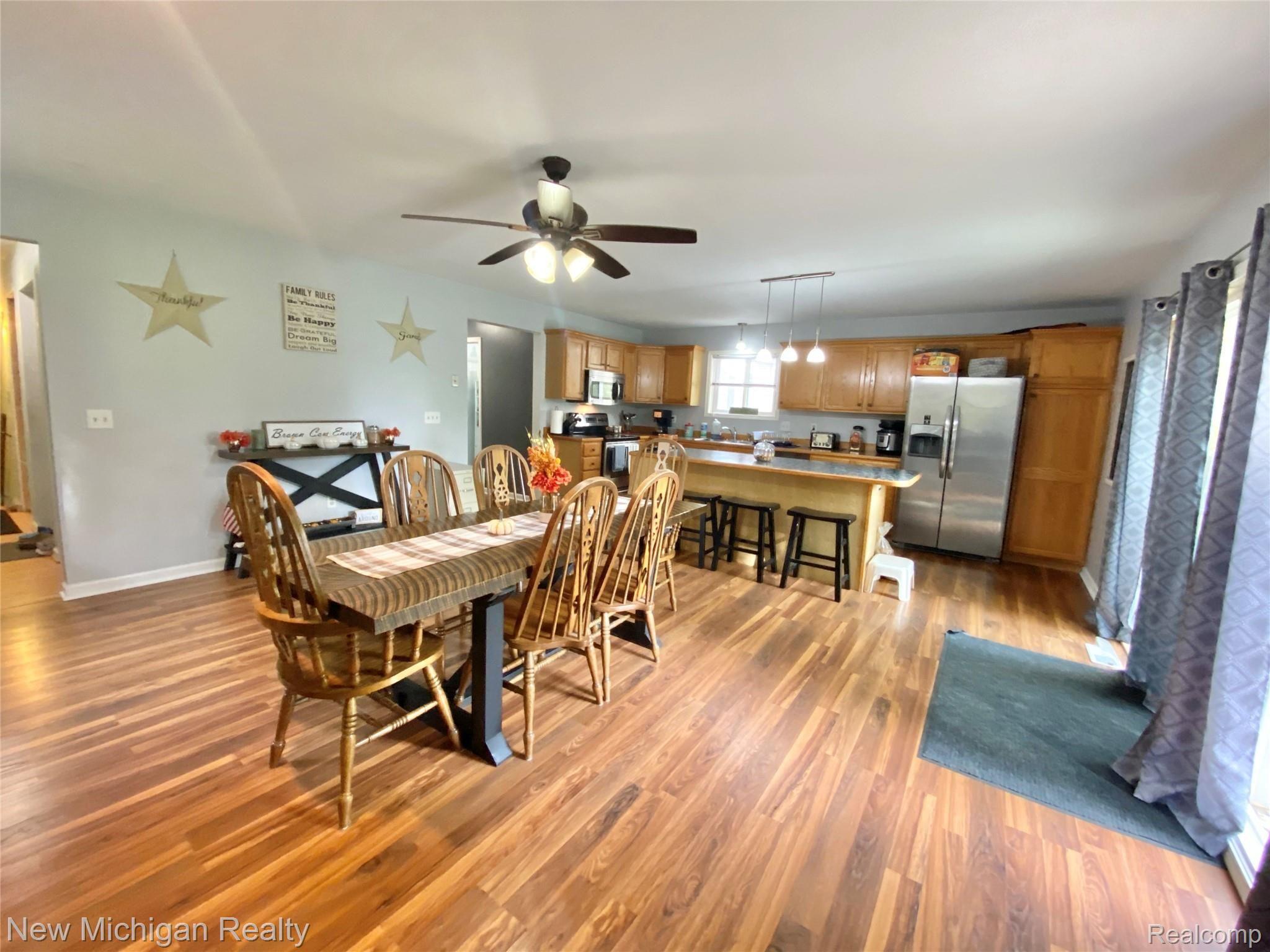 3136 North McKinley Road Flushing, MI 48433 - Photo 23 of 34 7D055445-55DB-489A-907D-8BFCD34C288A.jpeg