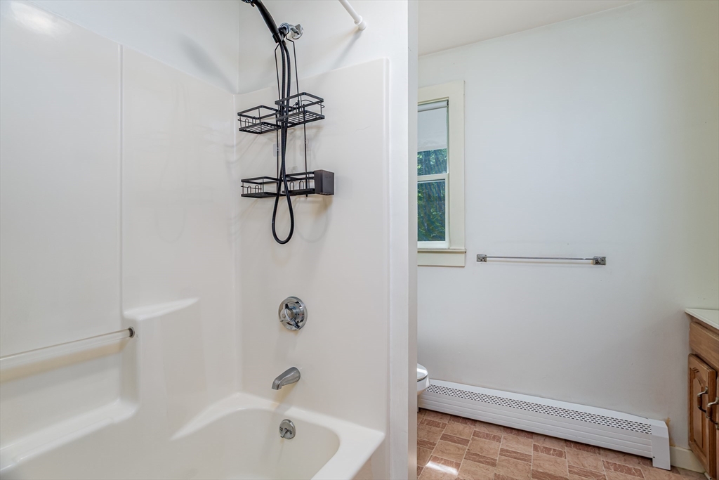 100 Stone Bridge Road Templeton, MA 01468 - Photo 8 of 29