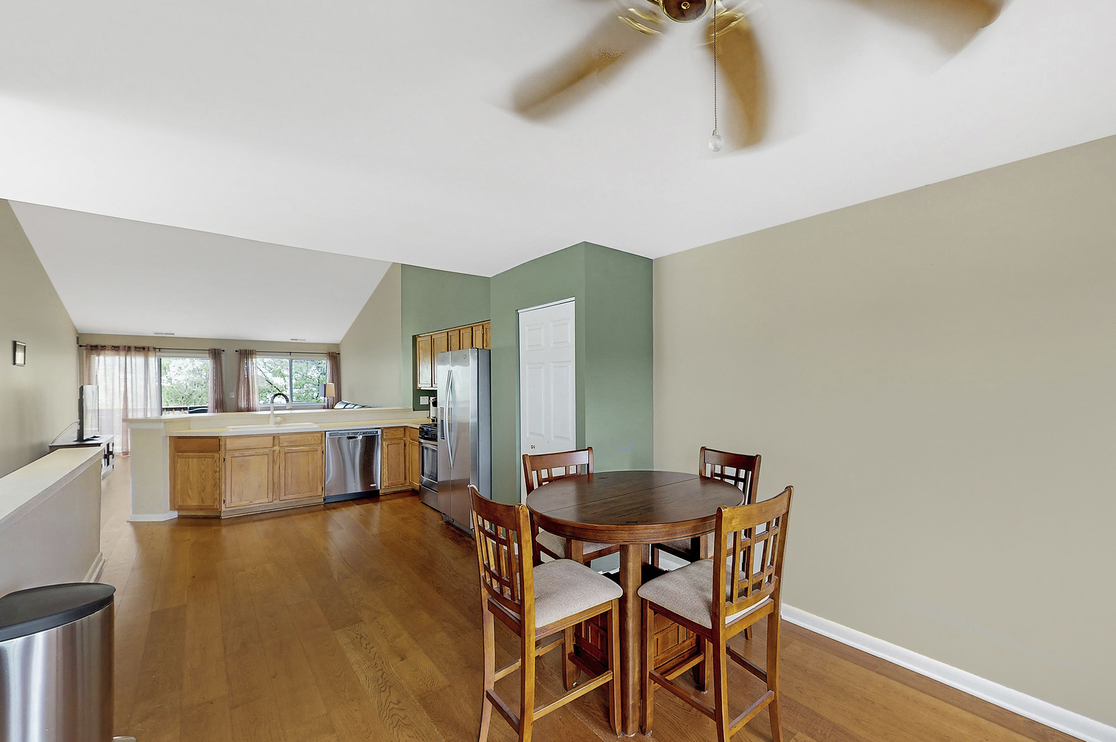 8120 Ripple Ridge, Unit 8120 Darien, IL 60561 - Photo 11 of 31