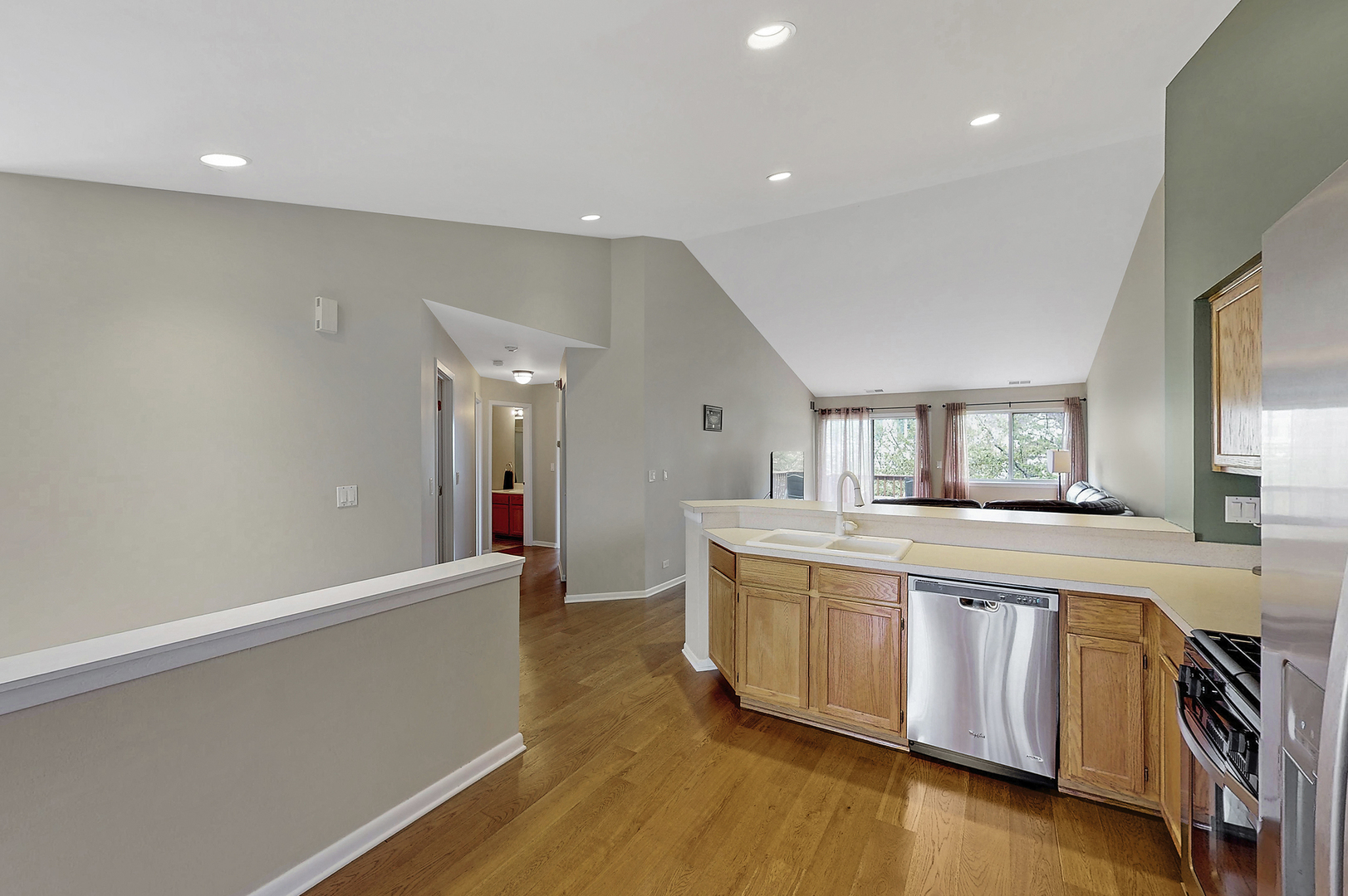8120 Ripple Ridge, Unit 8120 Darien, IL 60561 - Photo 5 of 31