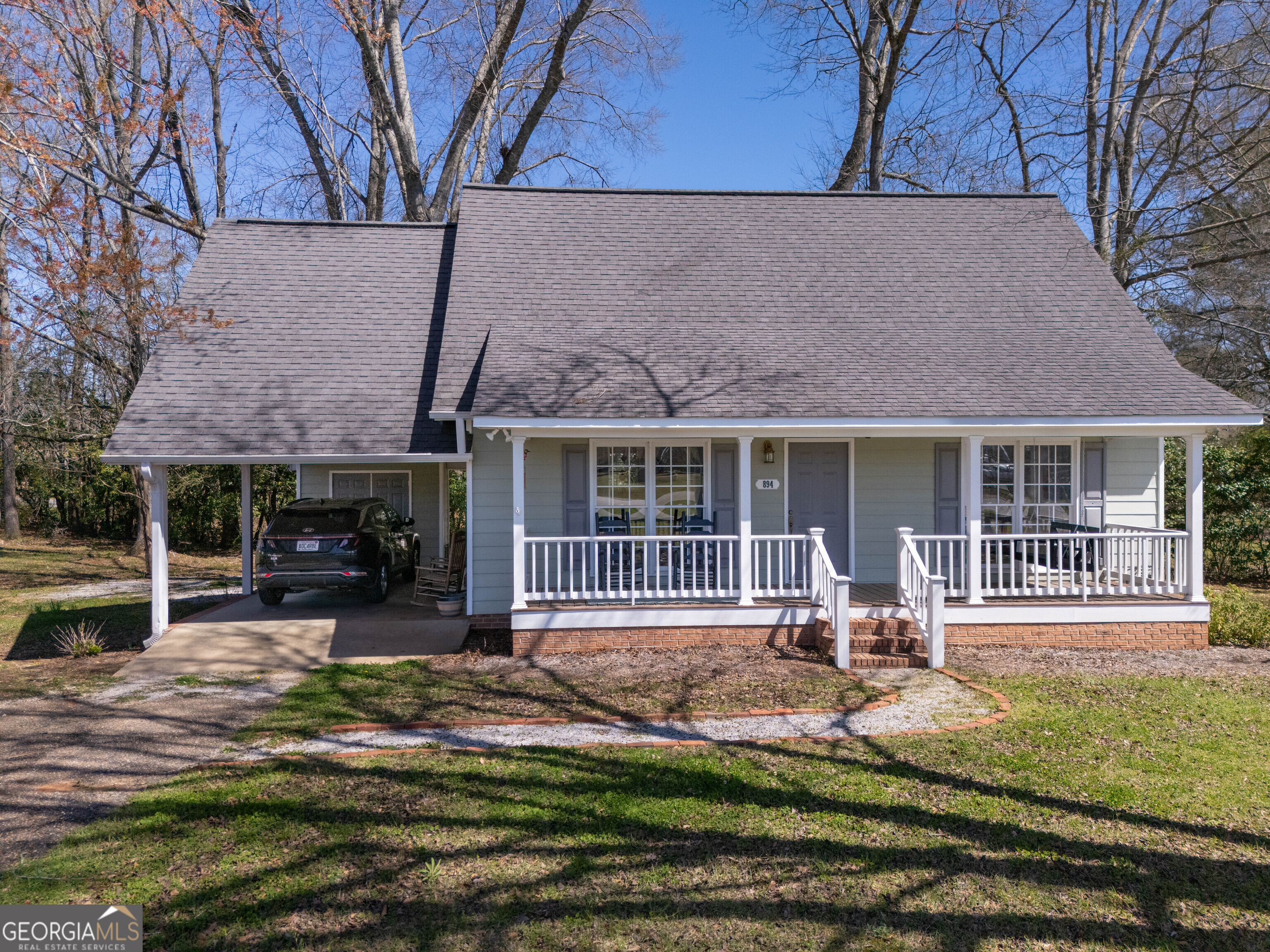 894 Highland Avenue Wadley, AL 36276 - Photo 1 of 26 front view of a house with a yard
