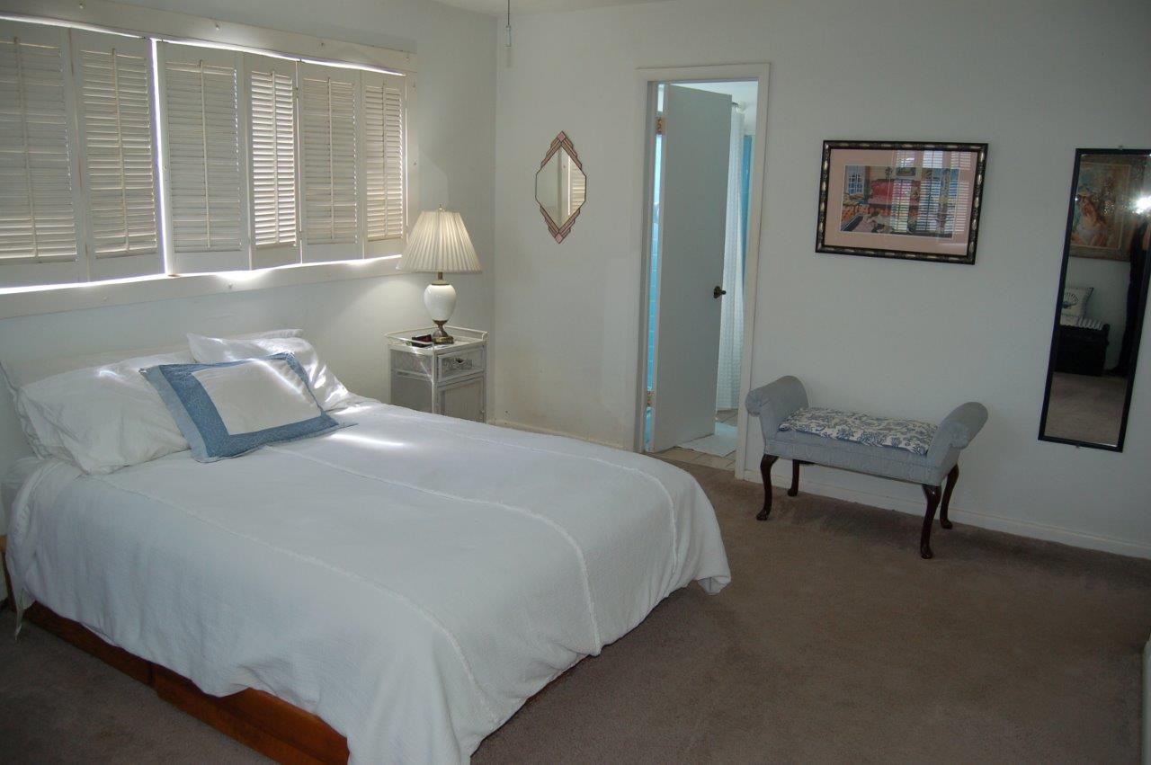 445 Inlet Road North Palm Beach, FL 33408 - Photo 2 of 8 Master BR