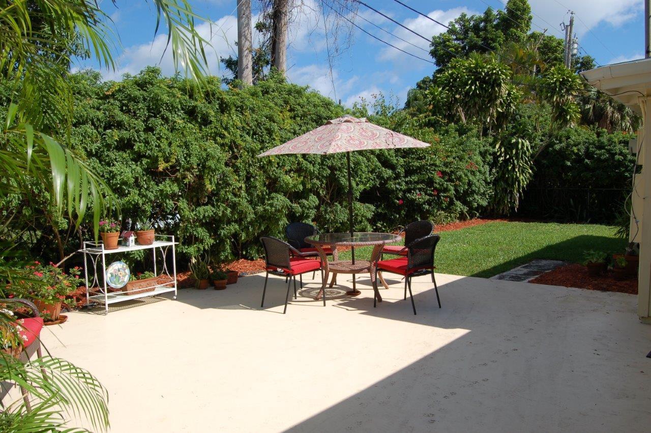 445 Inlet Road North Palm Beach, FL 33408 - Photo 4 of 8 Patio