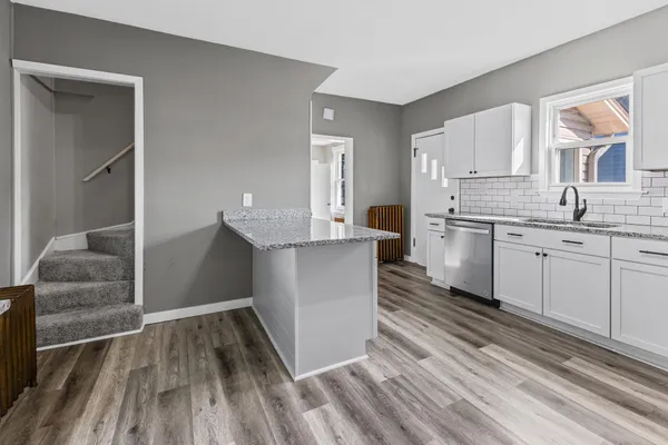 $199,000 | 610 Charles Avenue, St. Paul, MN 55103