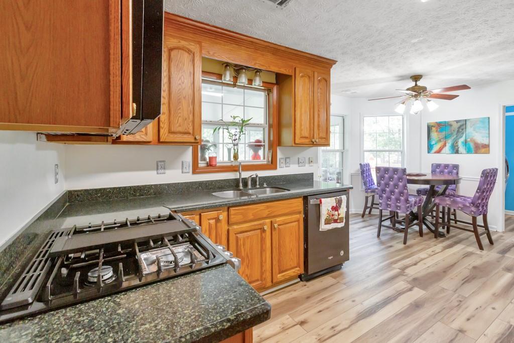 1675 Round Road Southeast Grayson, GA 30017 - Photo 11 of 43 Gallery Image 11
