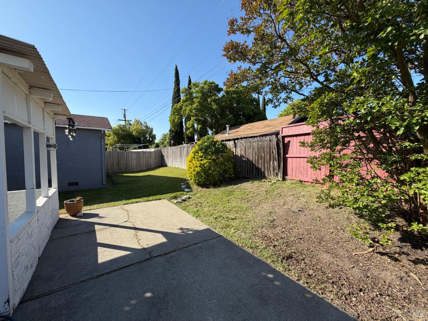 991 Rolling Green Drive Rio Vista, CA 94571 - Photo 26 of 30 a view of a backyard