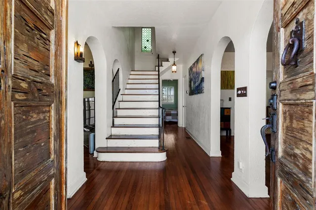 $625,000 | 344 Lantana Avenue, Sarasota, FL 34243