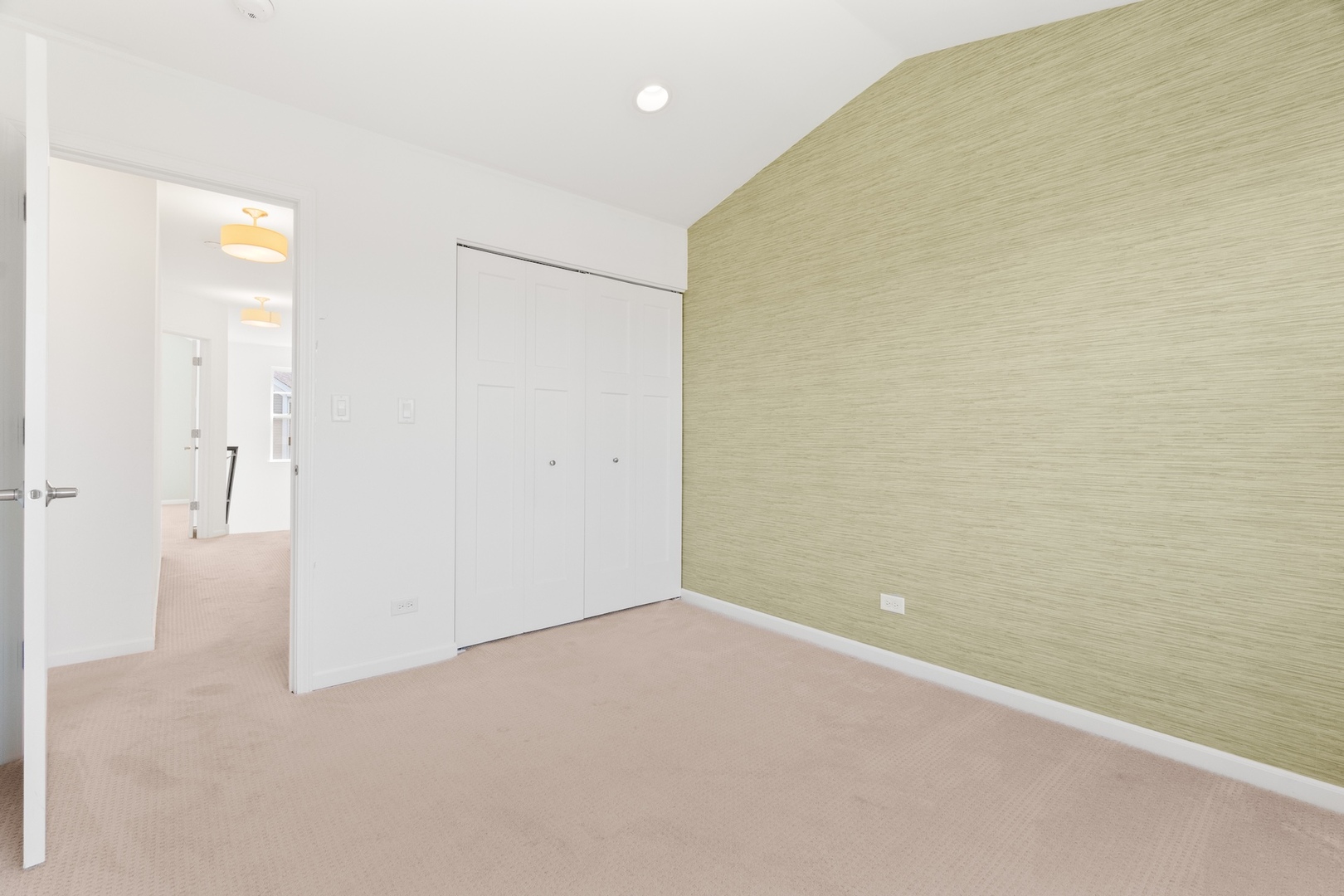 1228 Elm Street Park Ridge, IL 60068 - Photo 22 of 36 a view of an empty room