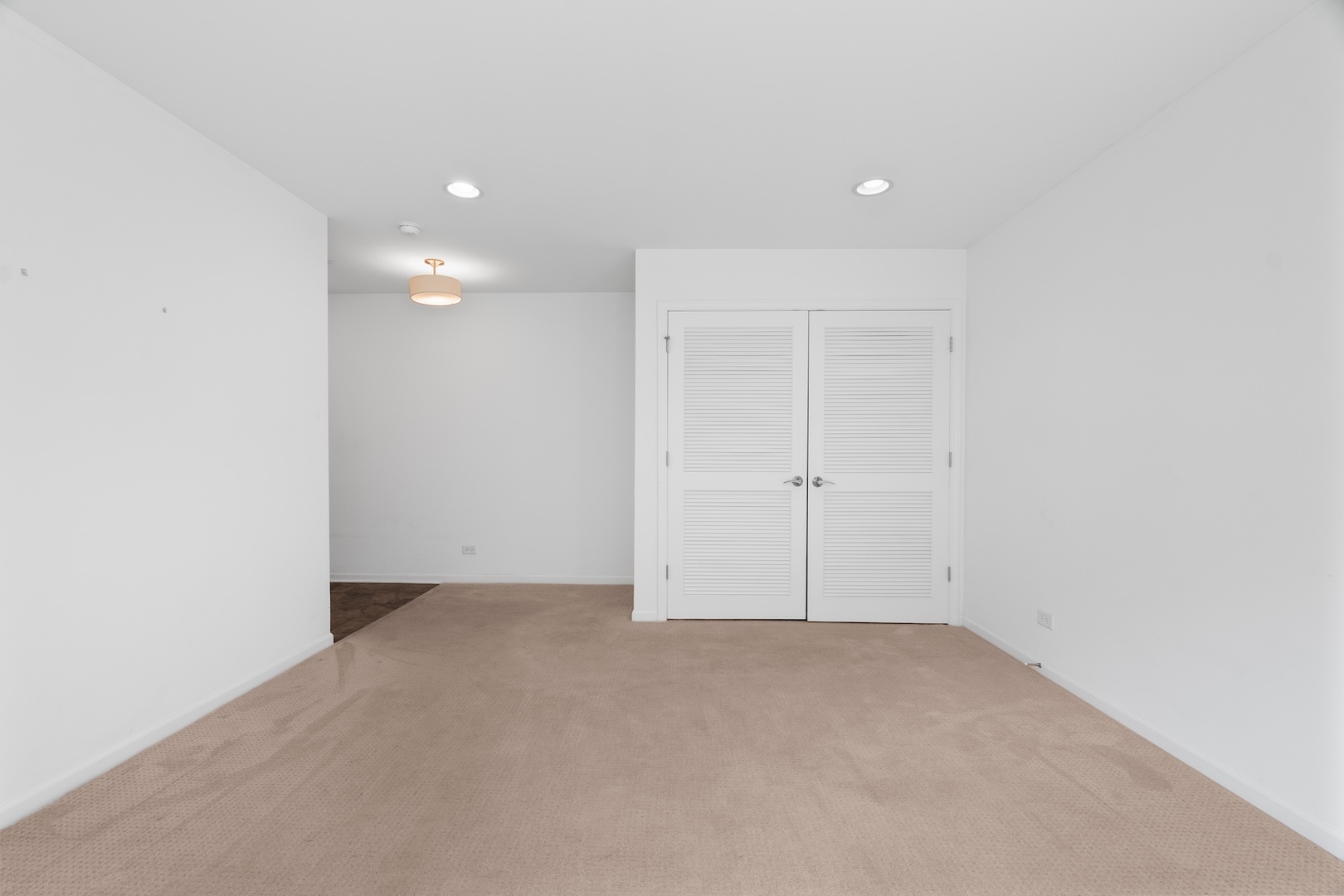 1228 Elm Street Park Ridge, IL 60068 - Photo 31 of 36 an empty room with an entryway