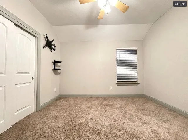 an empty room with a empty space