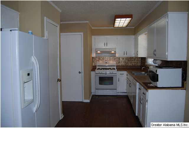 814 Rock Ridge Road Weaver, AL 36277 - Photo 4 of 17