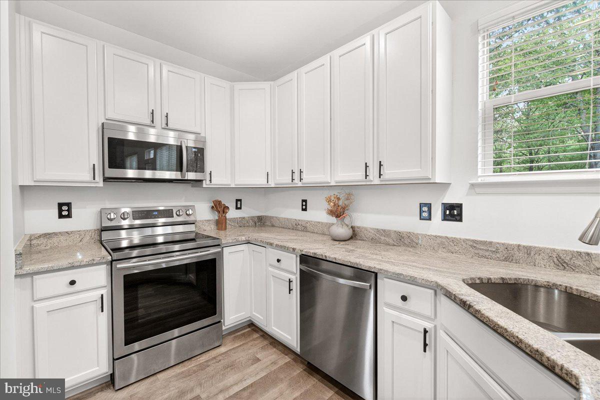 6736 Woodridge Road New Market, MD 21774 - Photo 11 of 52