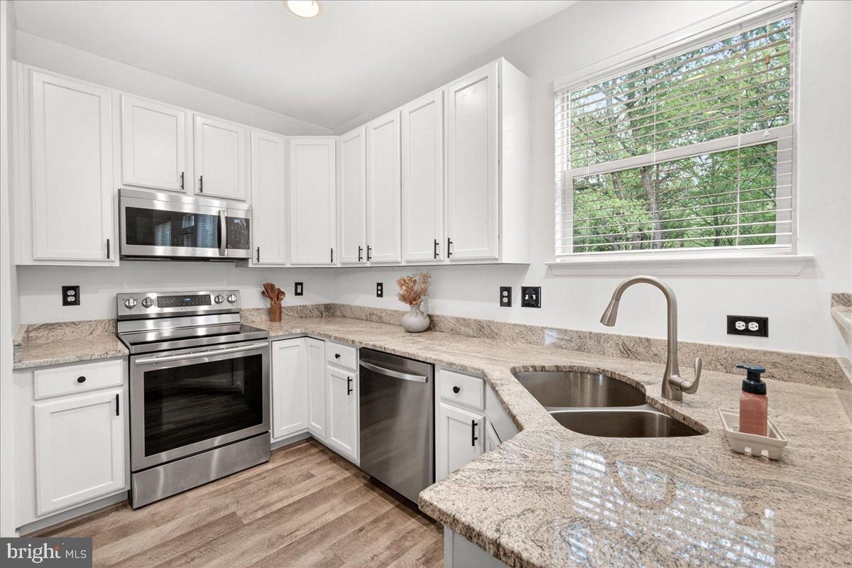 6736 Woodridge Road New Market, MD 21774 - Photo 10 of 52