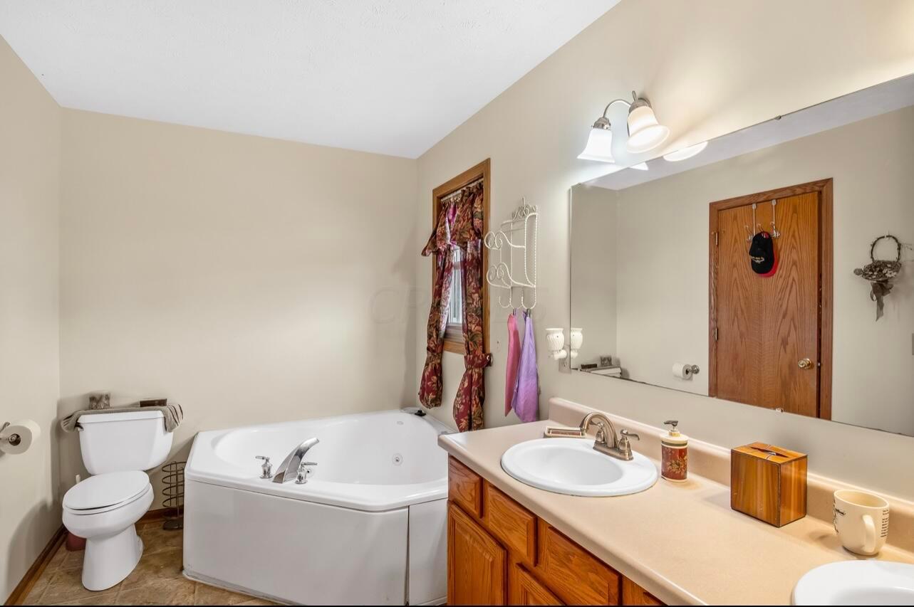 2918 Winnemac Pike La Rue, OH 43332 - Photo 28 of 38 Master bathroom